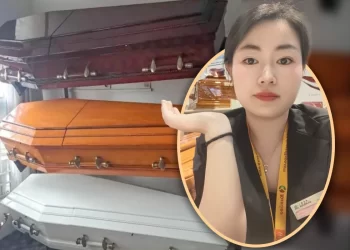 Berhenti jadi guru, kini penjual keranda