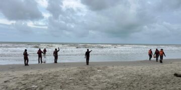 Anggota bomba Bayan Baru, adik hilang cuba selamatkan anak saudara