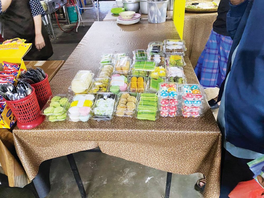 Luahan pembaca: Kecewa kuih sama dalam satu bekas
