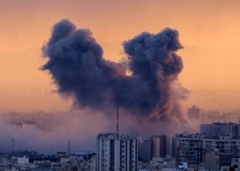 Amerika tenggelamkan semua kapal perang Iran