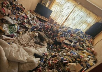 Penyewa tinggalkan lebih 3,000 botol Pepsi kosong