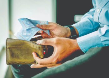 Habis raya, along rancak cari mangsa