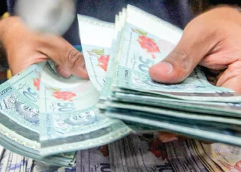 Jangan beraya guna duit hutang along