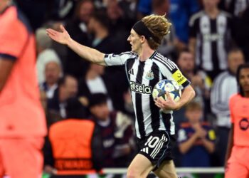 EPL: Newcastle sedia calar ego The Red Devils