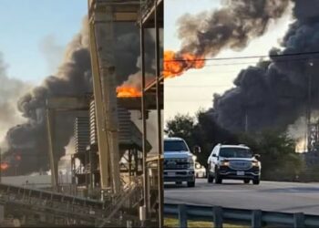 Kilang penapis minyak di Texas meletup