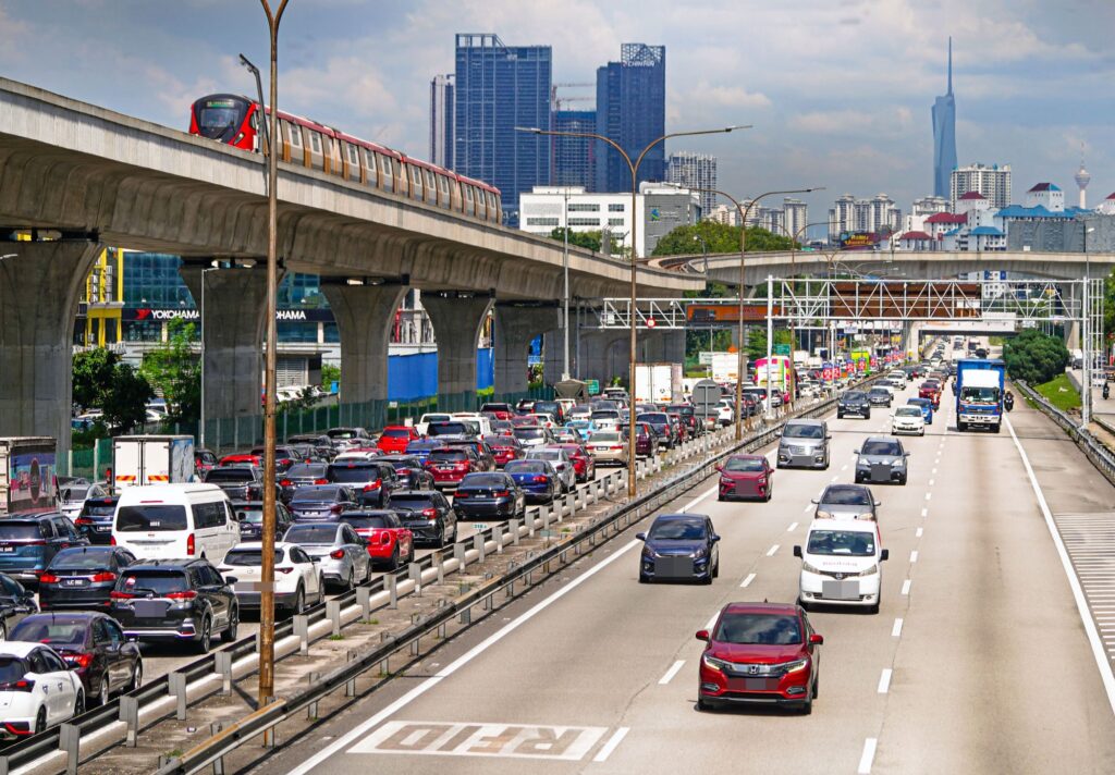 Luahan Pembaca: Mahu berjimat, kurangkan aktiviti ‘jalan-jalan’