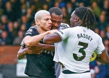 Spurs terdesak selamatkan maruah