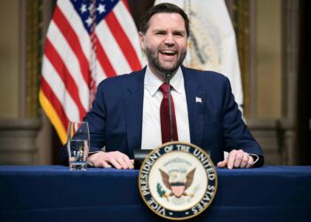 Naib Presiden Amerika percaya makhluk asing sebenarnya syaitan