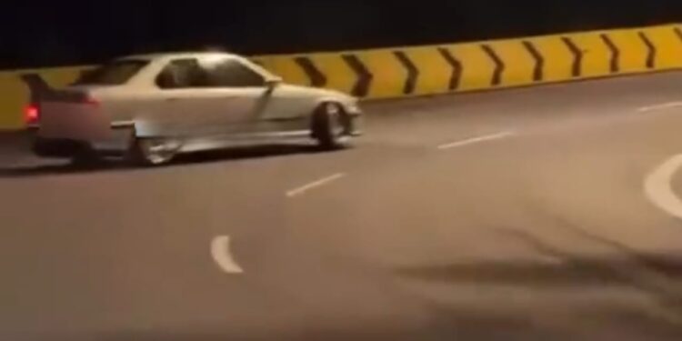 Lelaki ‘drift’ di Jalan Genting Highlands ditahan, kereta disita