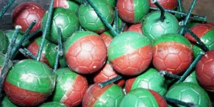 Remaja pecah gegendang telinga letupkan 20 biji mercun bola