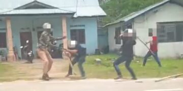 [VIDEO] Tiga dicekup merusuh tepi jalan