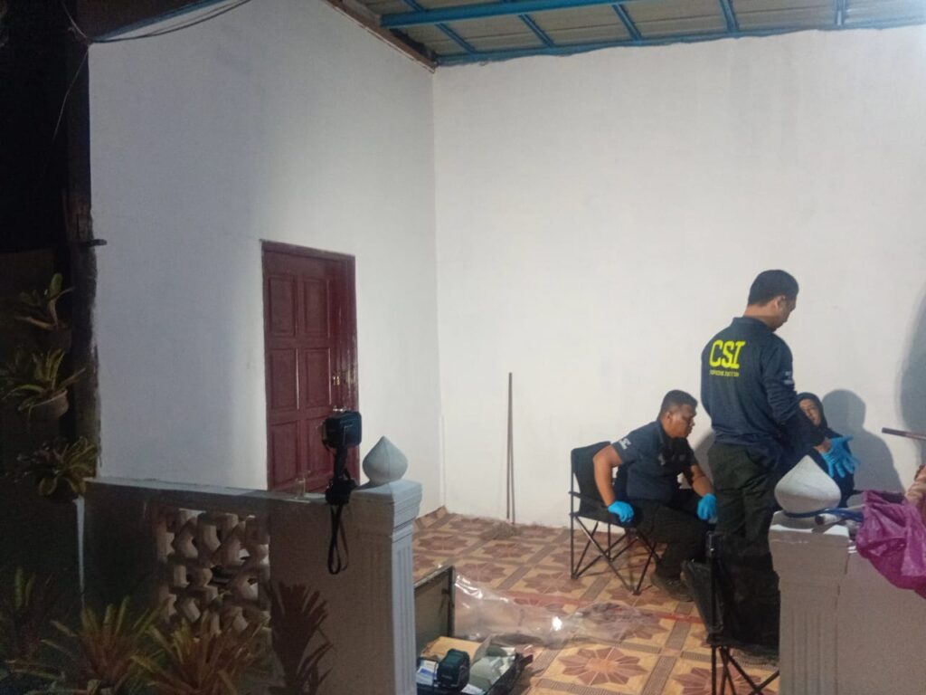 Tiga beranak ditemukan mati dalam rumah