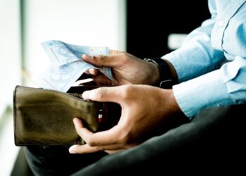 Sambut raya makin mahal, dompet pun nipis