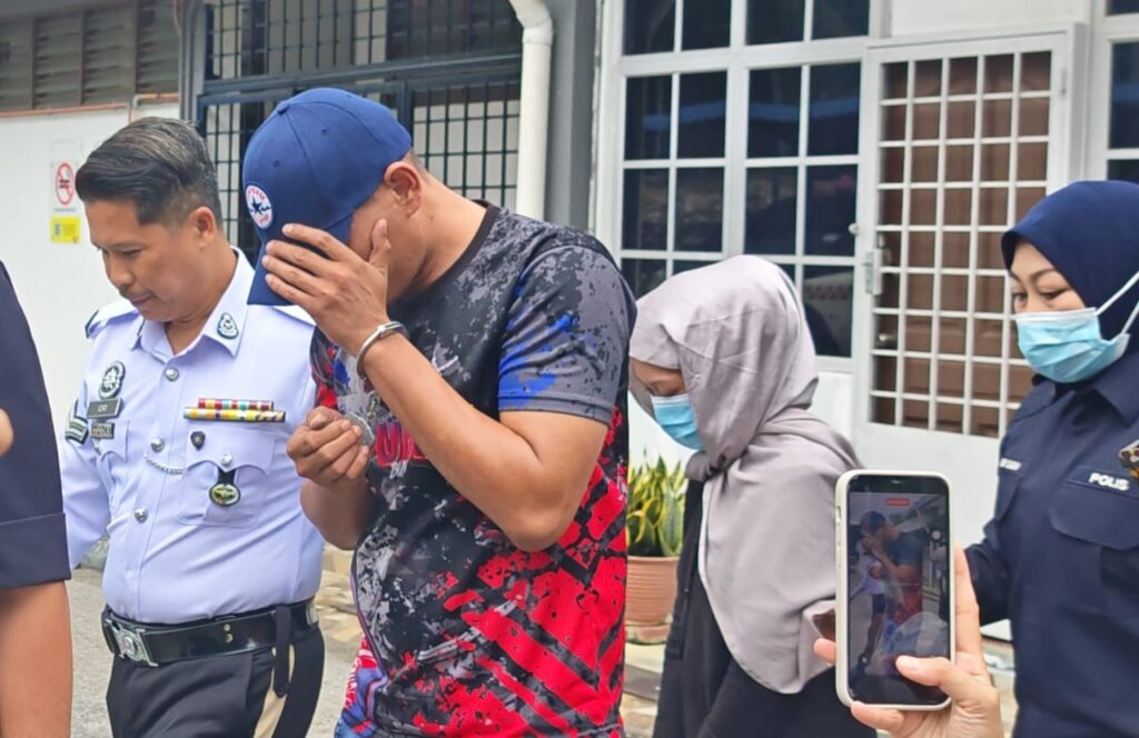 Pasangan ‘riba’ dalam bas ke penjara, denda RM10,000