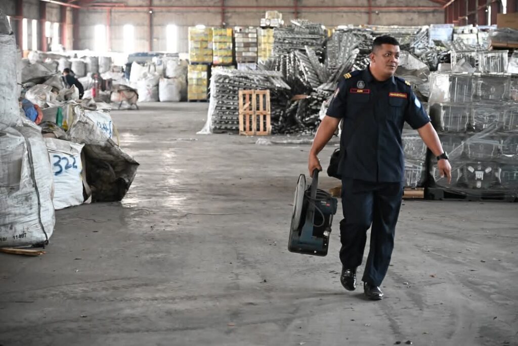 Kilang e-waste haram di Ijok diserbu