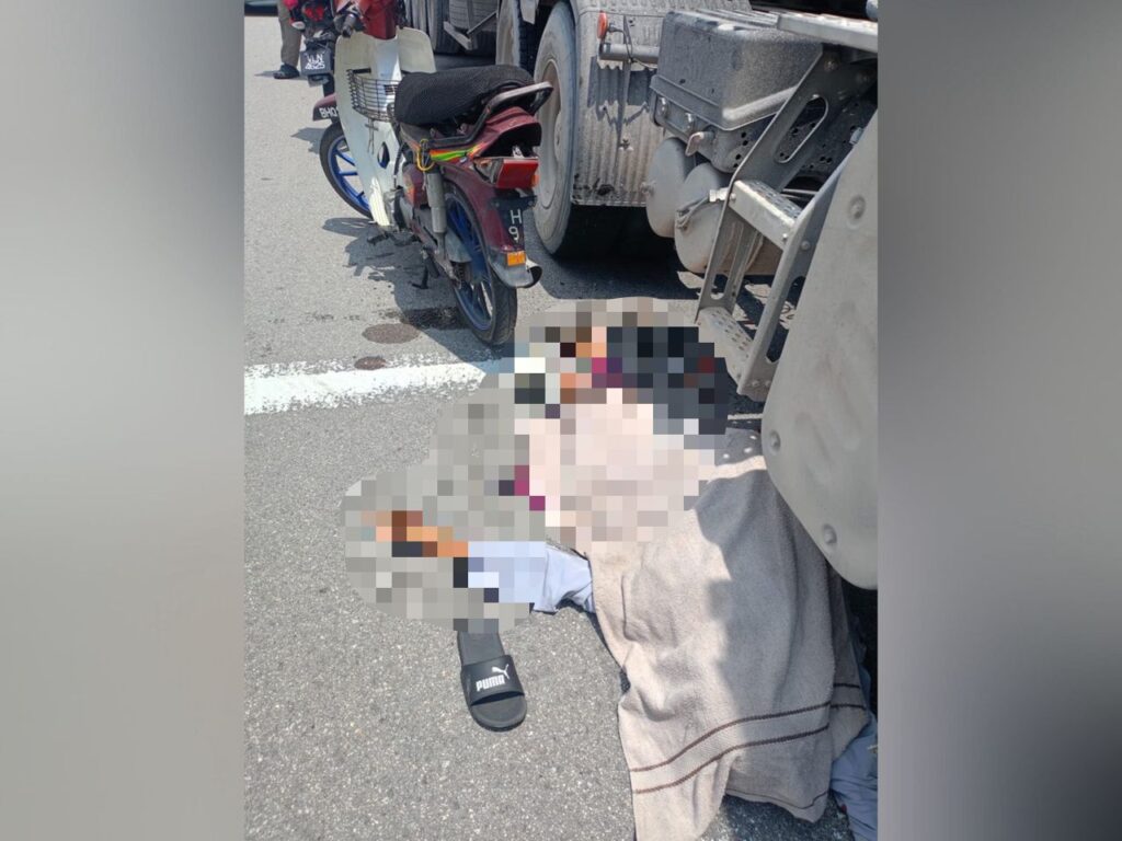 Warga emas maut dirempuh lori ketika ke masjid bersama cucu