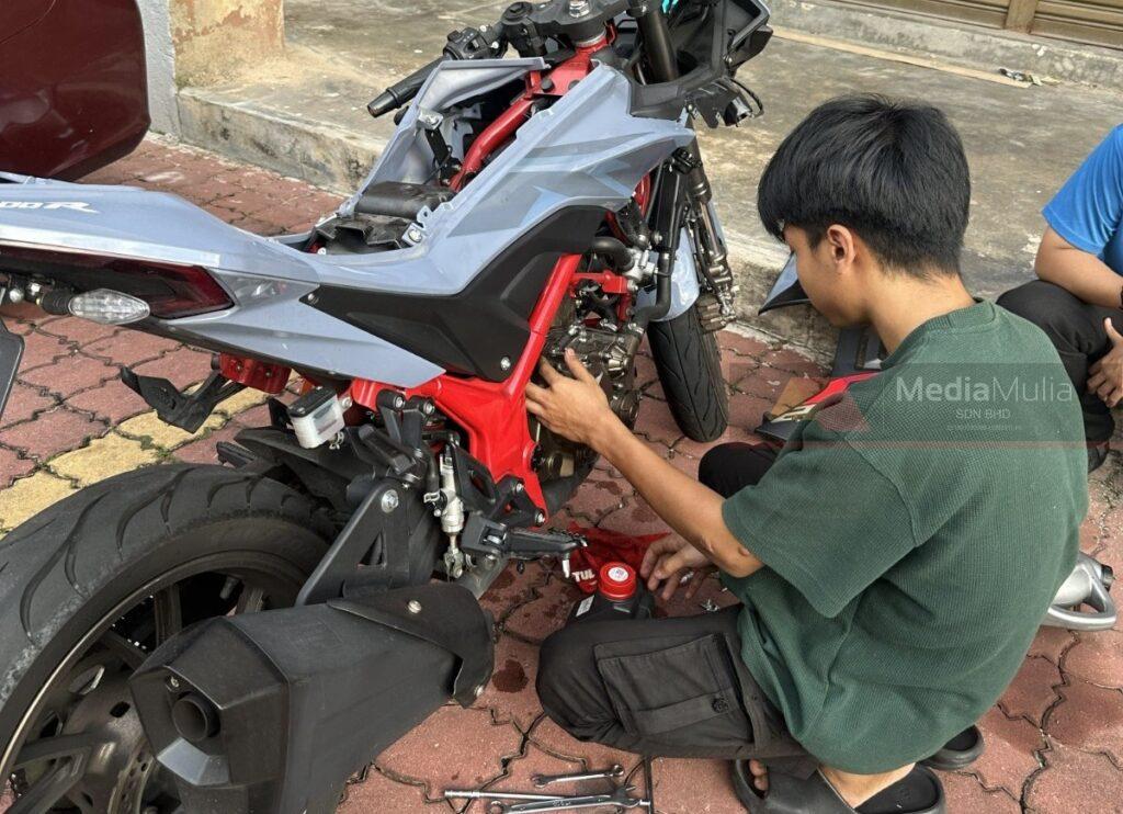 Bisnes tanpa pejabat untung berganda-ganda