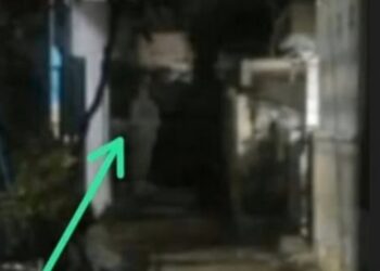 Penduduk takut keluar rumah, pocong tunggu depan pintu