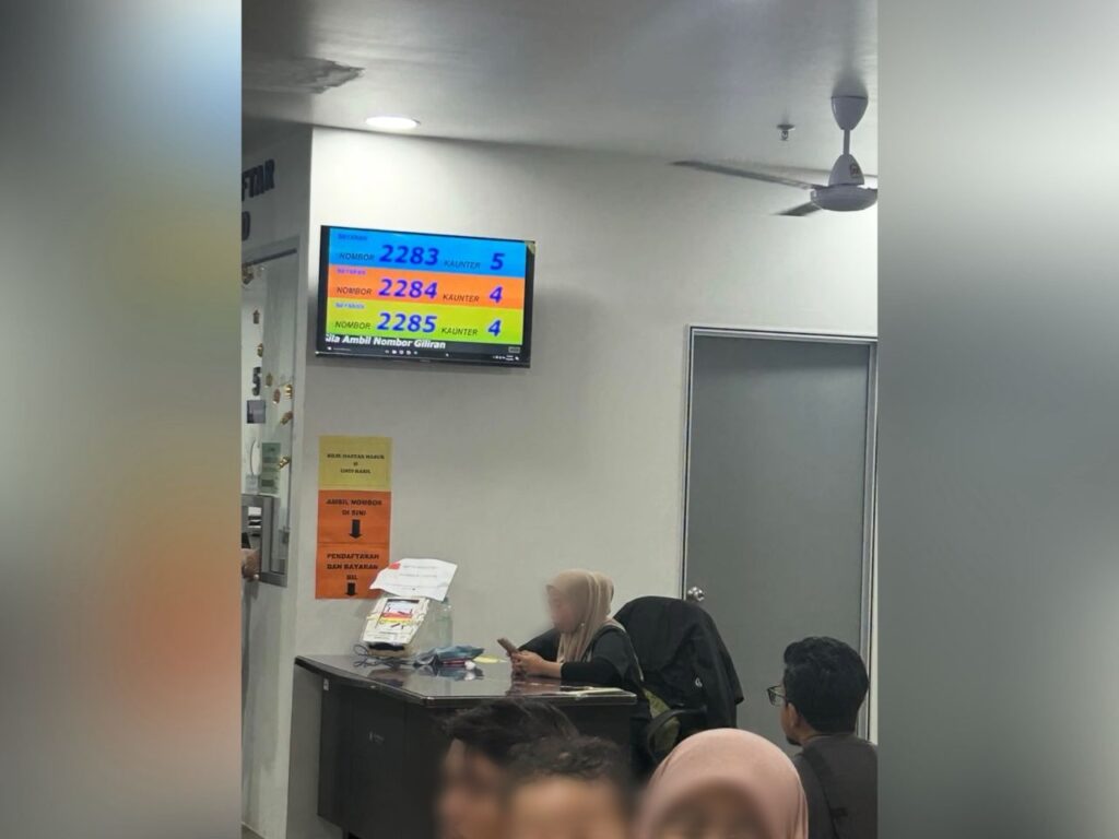 Wanita menyamar petugas hospital minta RM30 caj masuk wad