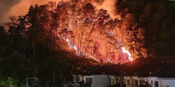 Hutan Taman Puncak Jalil terbakar lagi