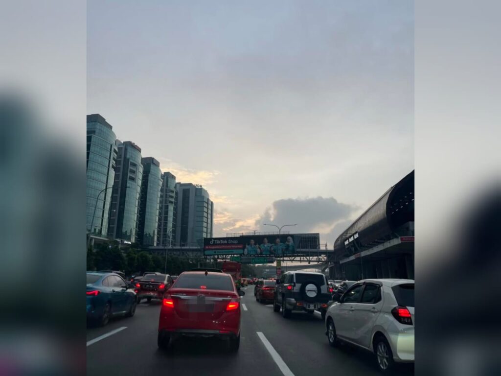 ‘Kata BDR, kenapa jalan sesak macam biasa’