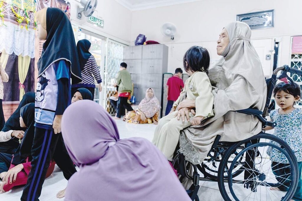 ‘Ikut logik memang tidak cukup, tetapi ada sahaja rezeki yang datang’