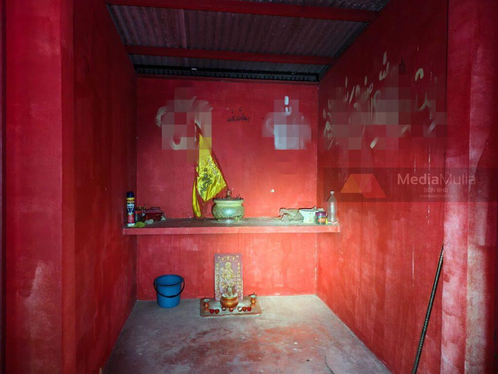 Gempar kalimah Allah ditulis dalam tokong di Melaka