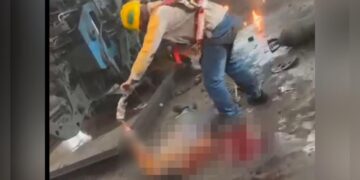 Empat pekerja cedera, letupan di kilang besi