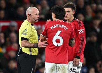 EPL: Carrick selar pengadil punca United tewas