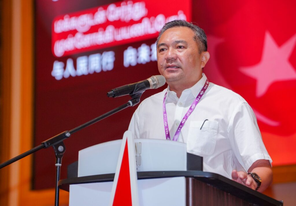 Selangor kecam gambar suntingan hina Sultan