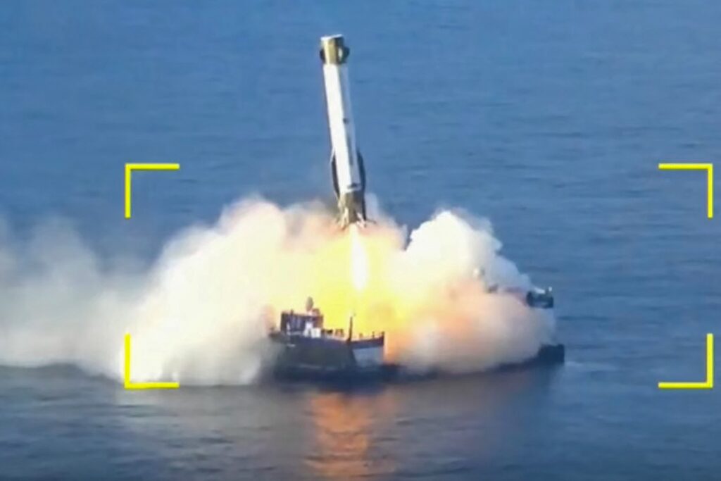 Blue Origin kali pertama lancar roket guna penggalak terpakai