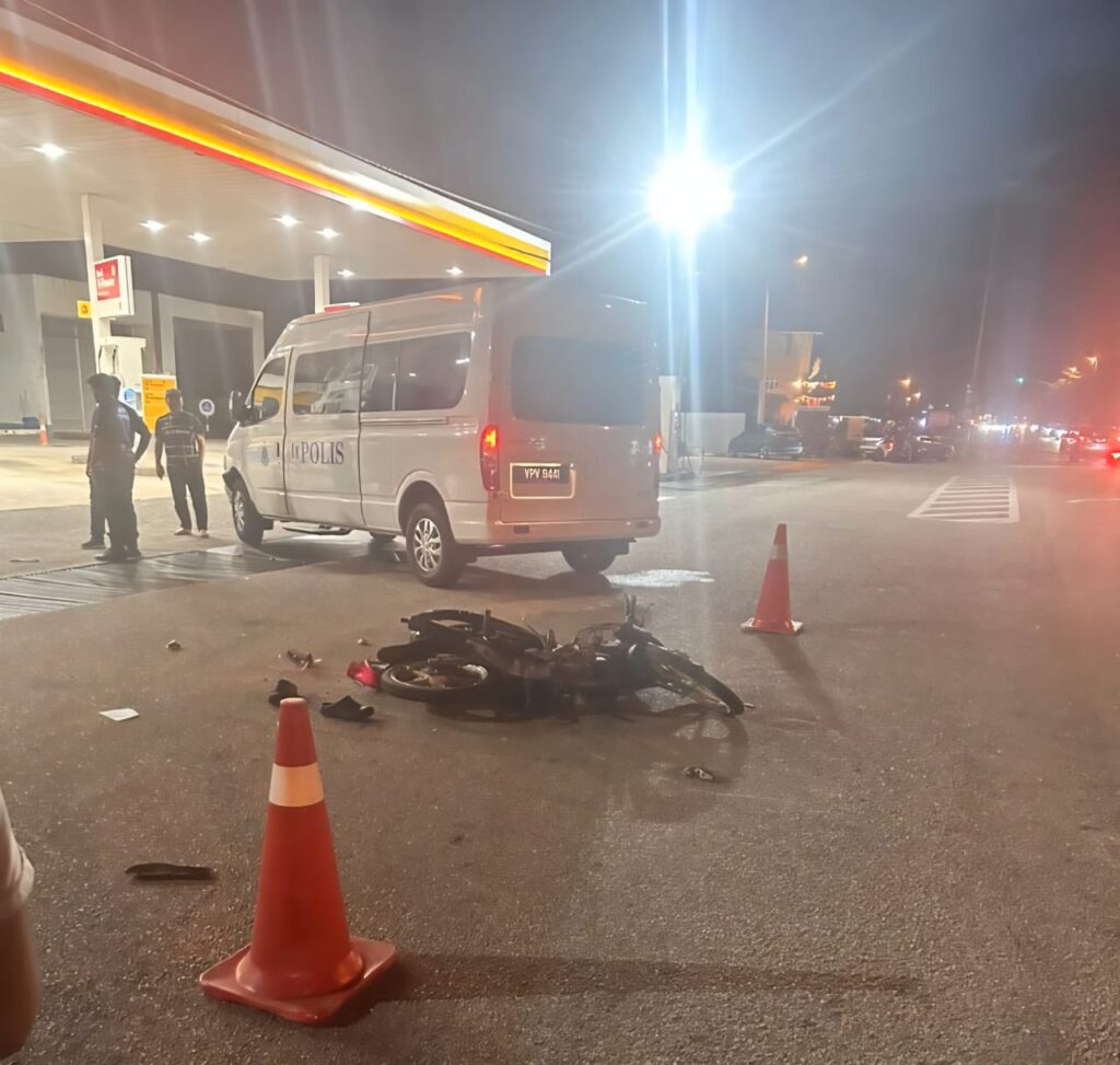 Mekanik maut rempuh van polis