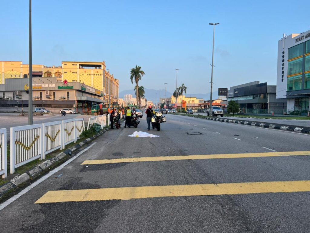 Pejalan kaki warga emas maut dilanggar motosikal ketika melintas