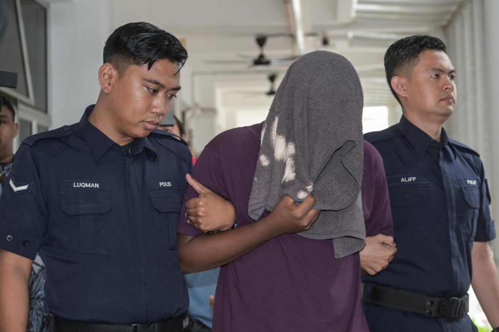 Mahkamah Selayang kecoh jeritan ‘harapkan pegar, pegar makan padi’