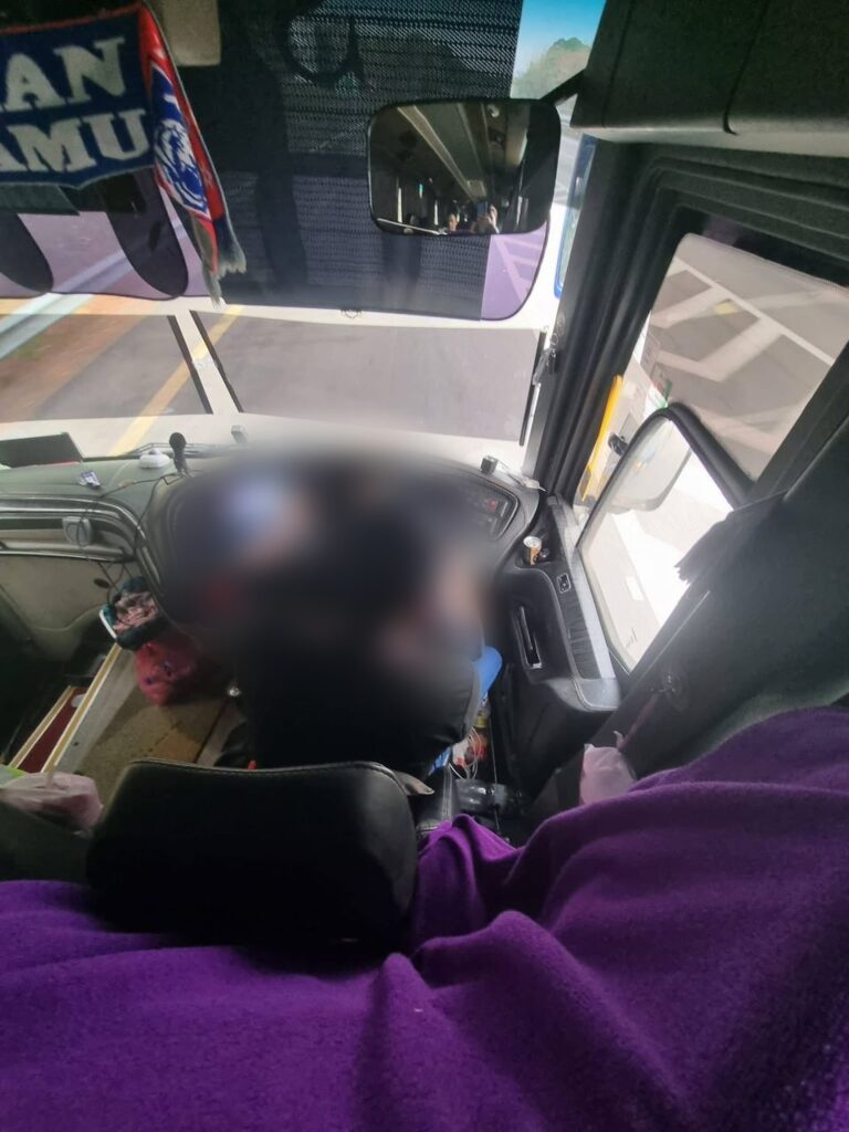 Pemandu bas riba wanita kena pecat serta-merta