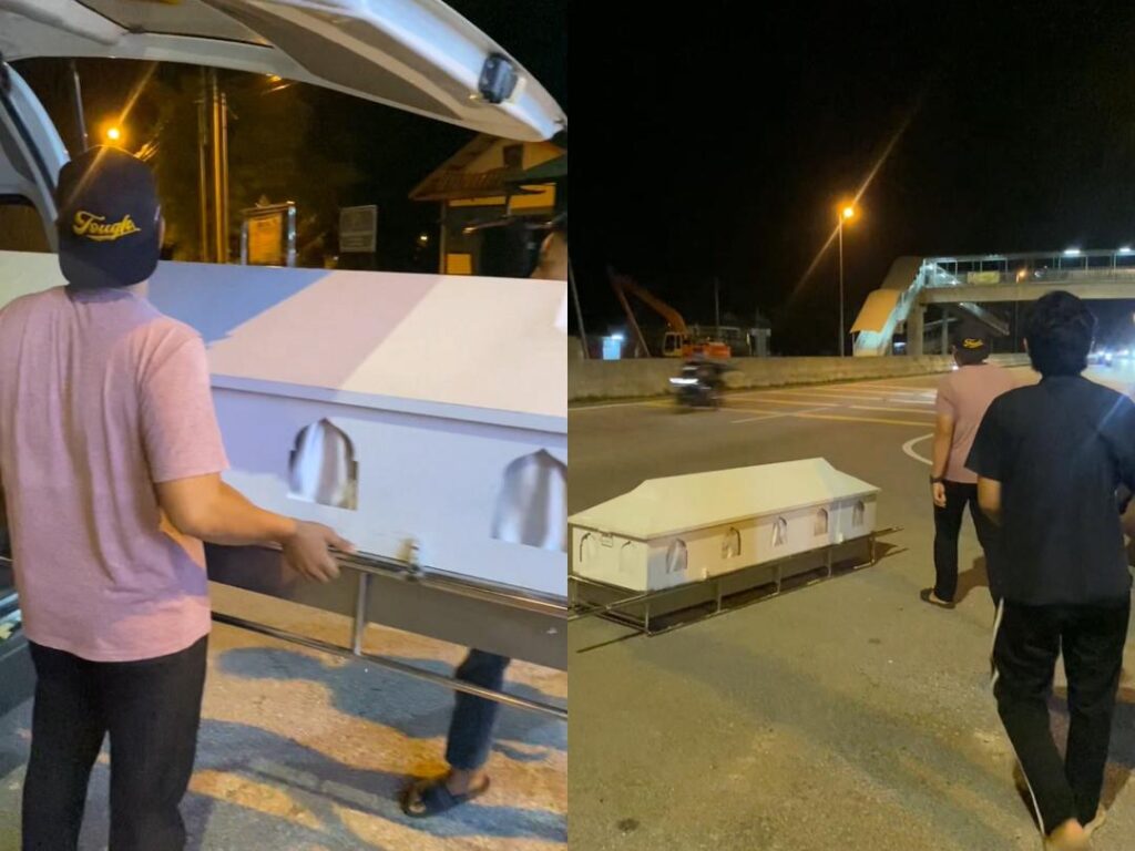 [VIDEO] Keranda tepi jalan peringatan buat mat rempit