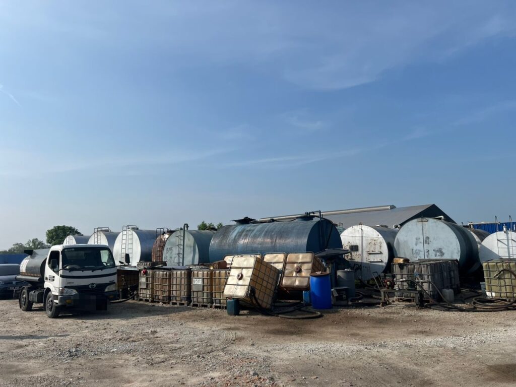 Kapten kapal antara tujuh ditahan pindah minyak hitam haram