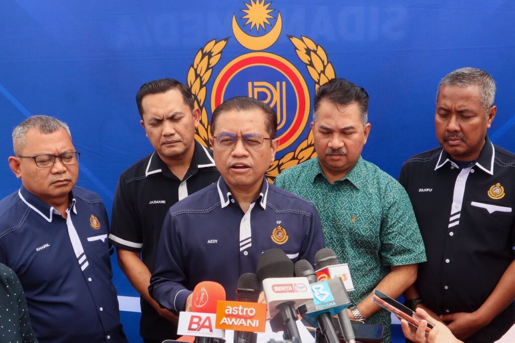 JPJ siasat dakwaan pindah milik plat Toyota Alphard tanpa kebenaran