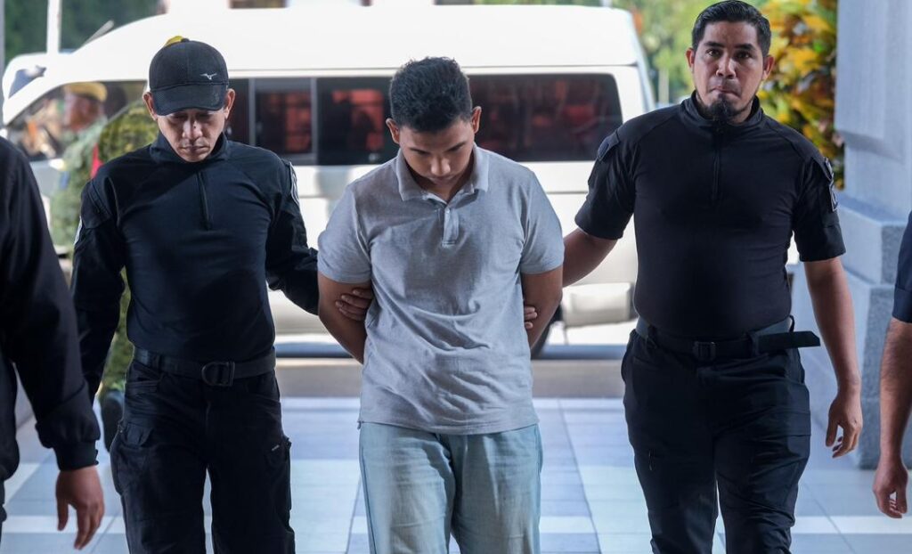 Lelaki intai wanita dalam tandas LRT didenda RM3,500