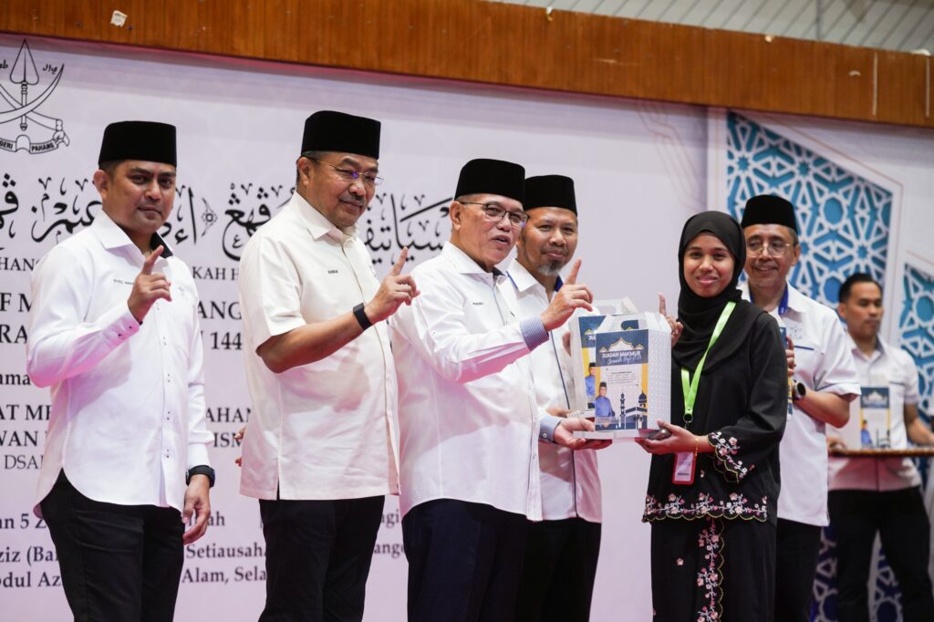 ‘Ganti’ arwah bapa teman ibu tunai haji