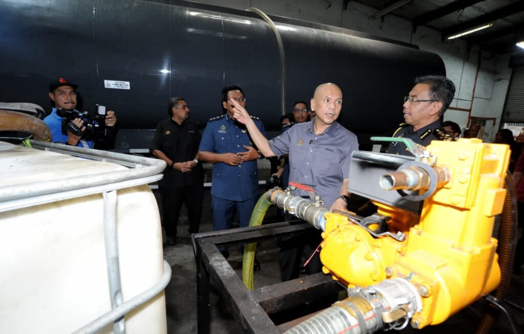 Sindiket seleweng diesel guna fleet kad, ‘buat kerja’ dalam bengkel baiki kenderaan