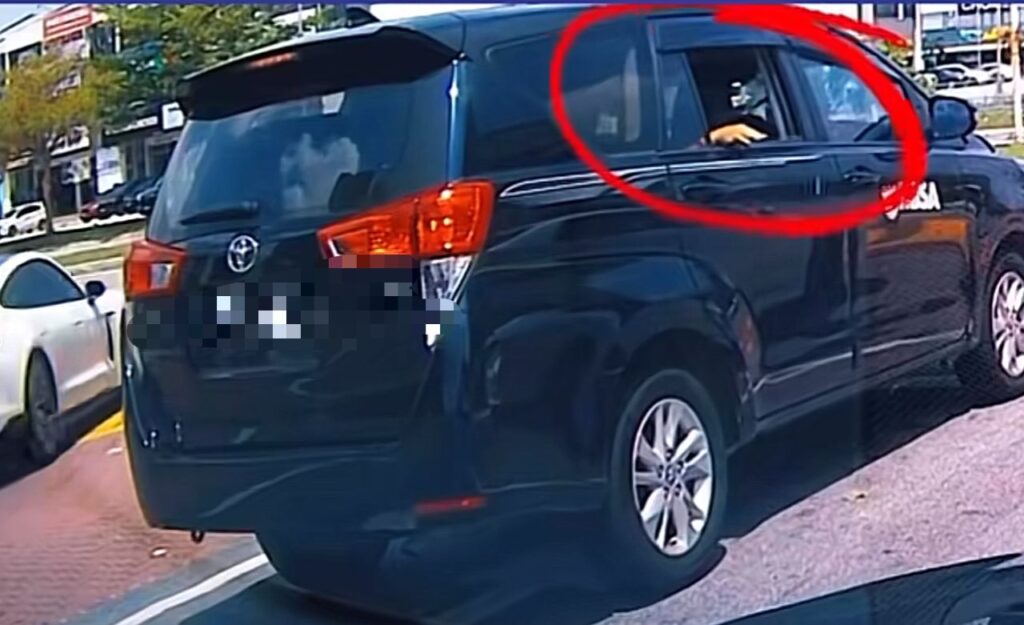 Kakitangan MBSA ‘tertangkap’ buang puntung rokok ikut tingkap kereta jabatan