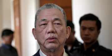 Bekalan plastik dalam negara cukup untuk dua bulan