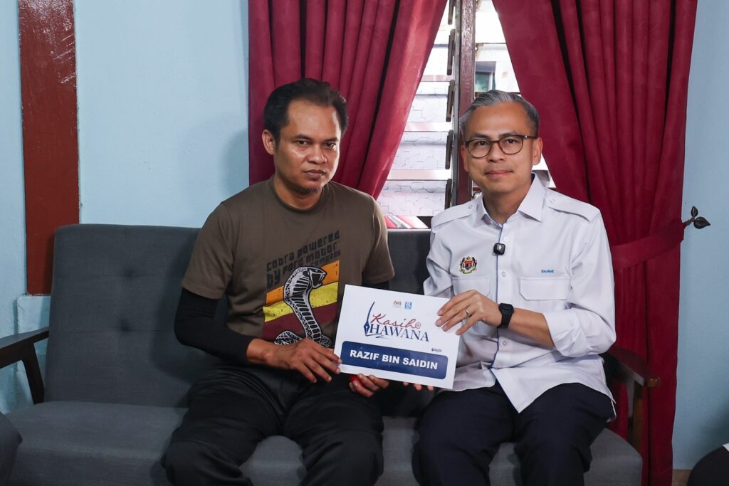 Fahmi hulur sumbangan, santuni kakitangan RTM alami komplikasi saraf kronik