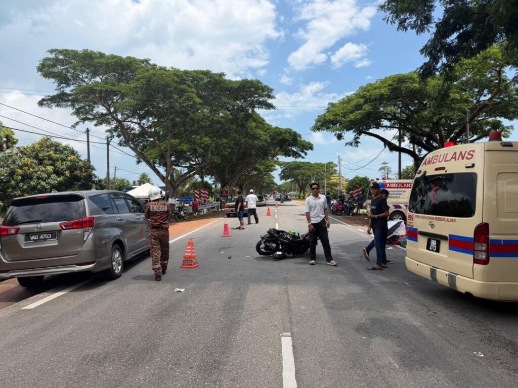 Dua pelajar kolej maut, dua parah dalam nahas tiga kenderaan