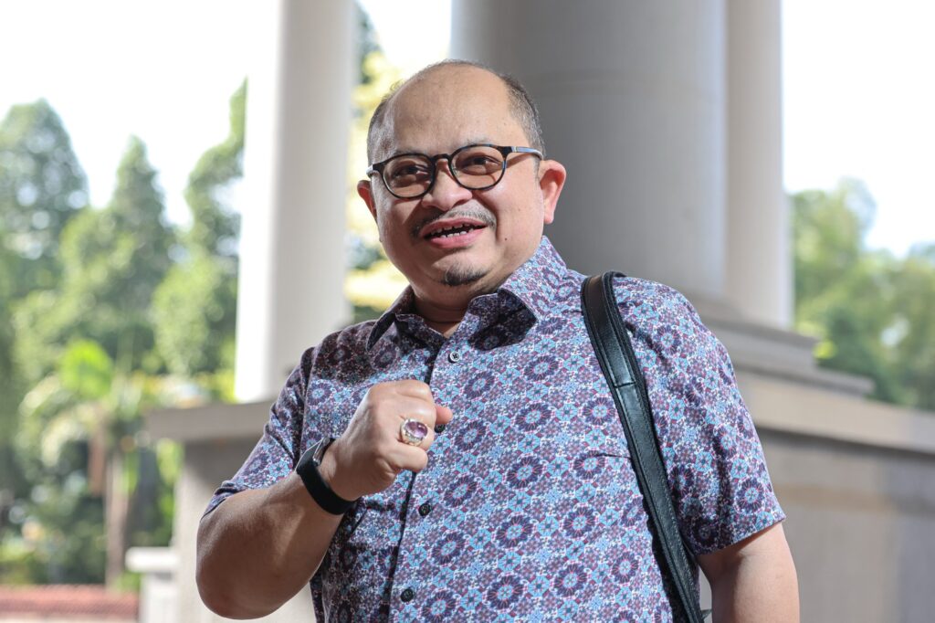 Permohonan Shamsul Iskandar pindah kes rasuah ke Mahkamah Tinggi ditolak