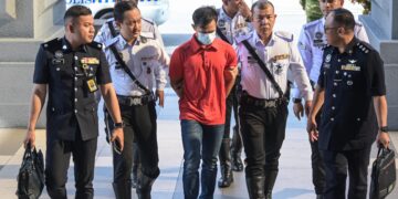 [VIDEO] Pegawai tentera didakwa bunuh, pandu kereta dalam keadaan mabuk