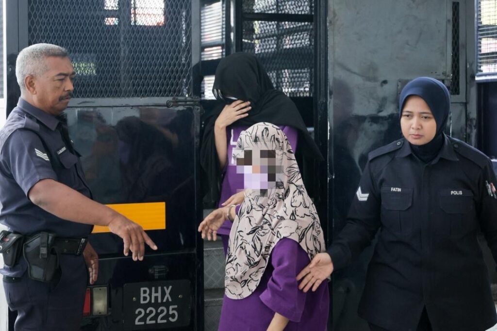 [VIDEO] Ustazah direman bantu siasat kes pelajar maut dirempuh depan surau sekolah