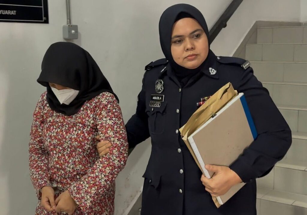 Curi duit hasil jualan kedai serbaneka buat bayar hutang along