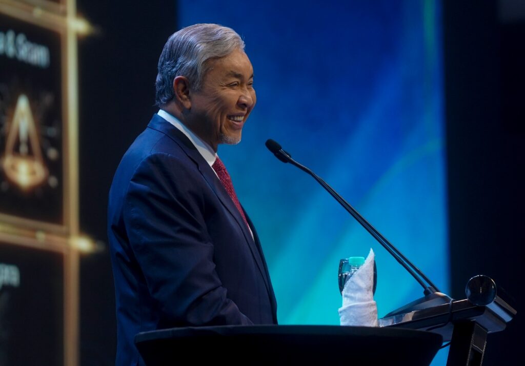 Krisis Negeri Sembilan: Ahmad Zahid jumpa Anwar hari ini